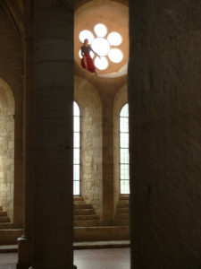 Improvisation dans une rosace de l'abbaye